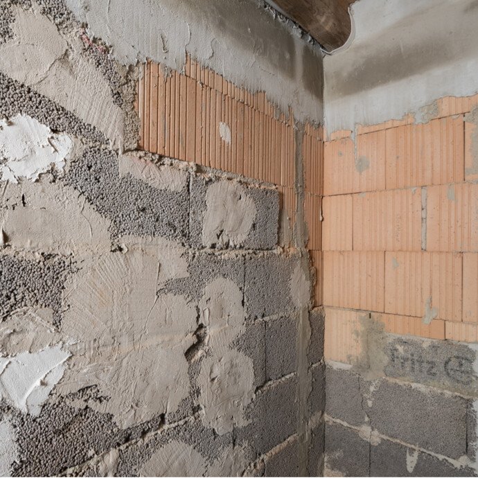 Mischmauerwerk aus Poroton und Betonsteinen