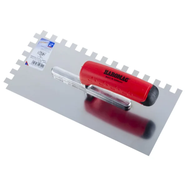Zahnkelle mit ergonomischem Griff zum Auftragen von Kleber oder Putz auf Wände und Böden für Heimwerkerprojekte.