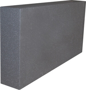 Die Baumit Sockel- und Perimeter-Dämmplatte 032 wird speziell für die Dämmung des Sockels eingesetzt.