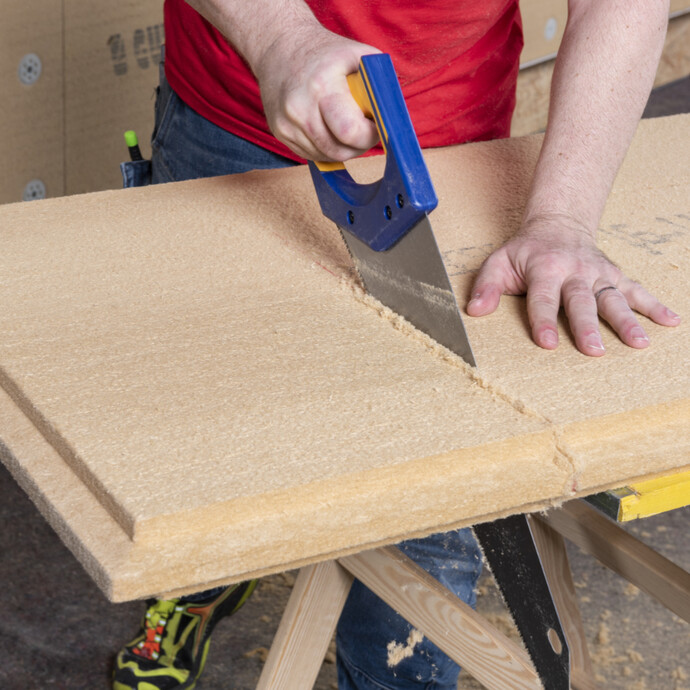 Thermowall gf zuschneiden mit Handsäge