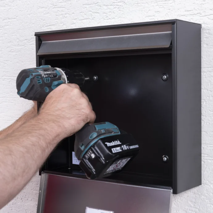 Briefkasten sicher in Wärmedämmung befestigen bzw. montieren