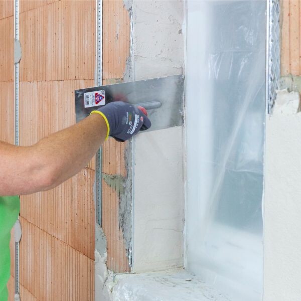 So gelingt die Verarbeitung von Gipsputz - Gipsputz verarbeiten ...