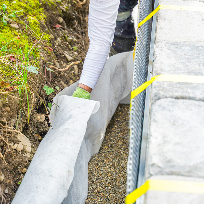 Drainagevlies / Geotextil umschlagen