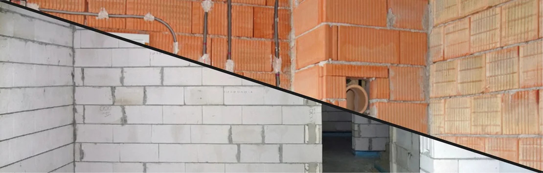 Vergleich von Baustoffen: Links verputzter, wei&szlig;er Wandbaustoff, rechts unverputztes Ziegelmauerwerk.
